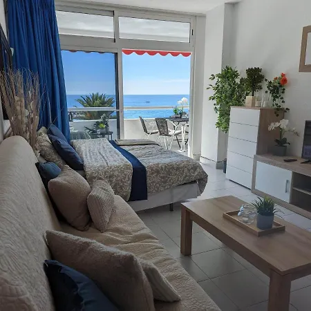 Beachfront Puerto Rico شقة بورتو ريكو